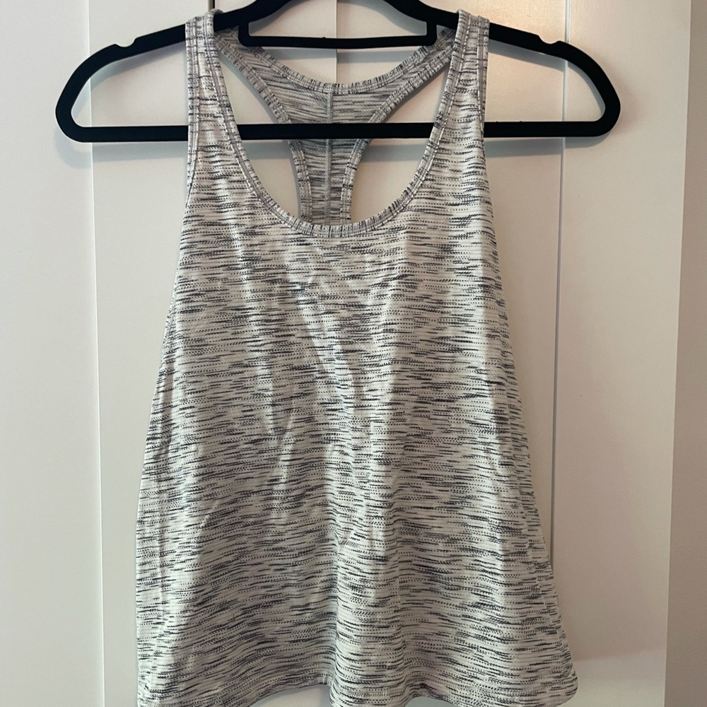 Lululemon heather grey running tank size 6